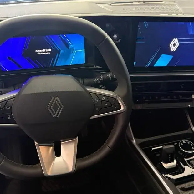 Renault BOREAL 1.3 TCE FLEX ICONIC EDC