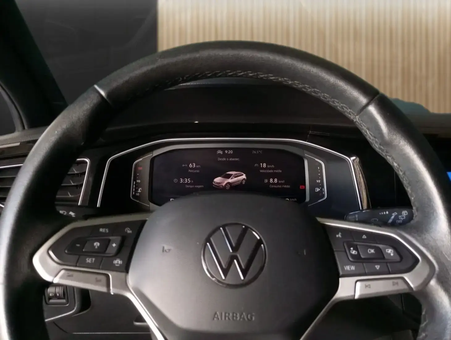 galeria Nivus Highline 1.0 200 TSI Flex Aut.