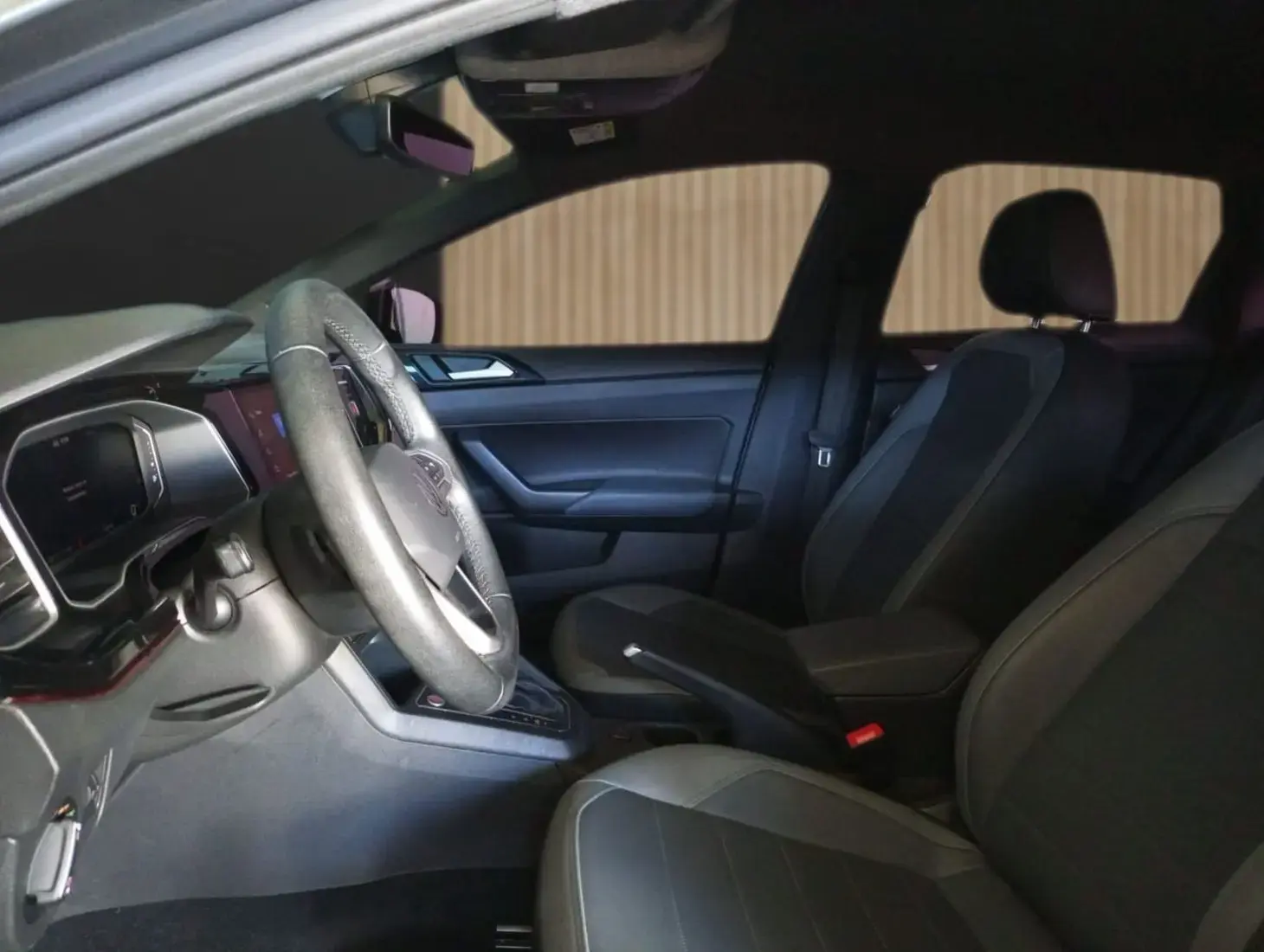 galeria Nivus Highline 1.0 200 TSI Flex Aut.