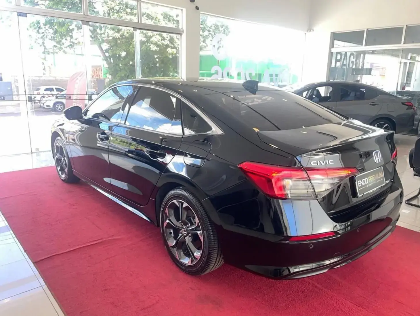 galeria CIVIC SEDAN TOURING 2.0 16V AUT. HÍBRIDO