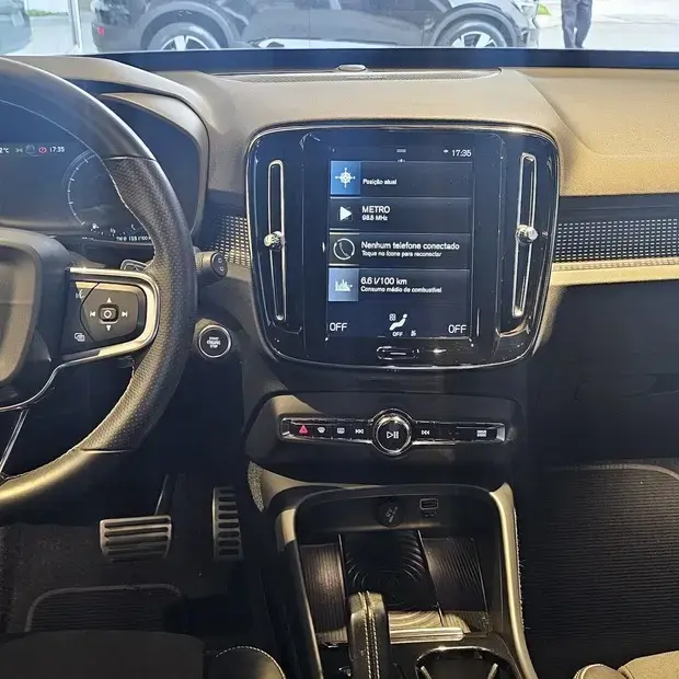 Volvo XC40 R-Design XC40 2.0 T5 R-Design AWD