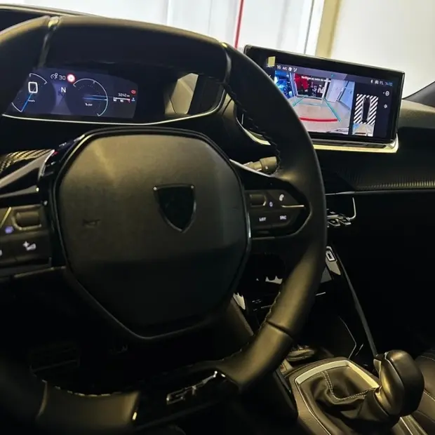 Peugeot 208 1.0 TURBO 200 HYBRID GT CVT