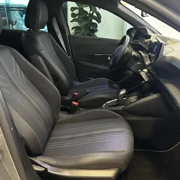 Peugeot 208 1.0 TURBO 200 HYBRID GT CVT