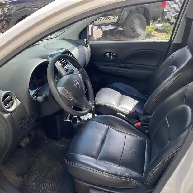 Nissan MARCH 1.6 SL 16V FLEXSTART 4P XTRONIC