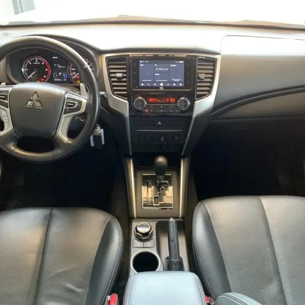 Mitsubishi L200 TRITON 2.4 16V TURBO DIESEL SPORT HPE CD 4P 4X4 AUTOMÁTICO