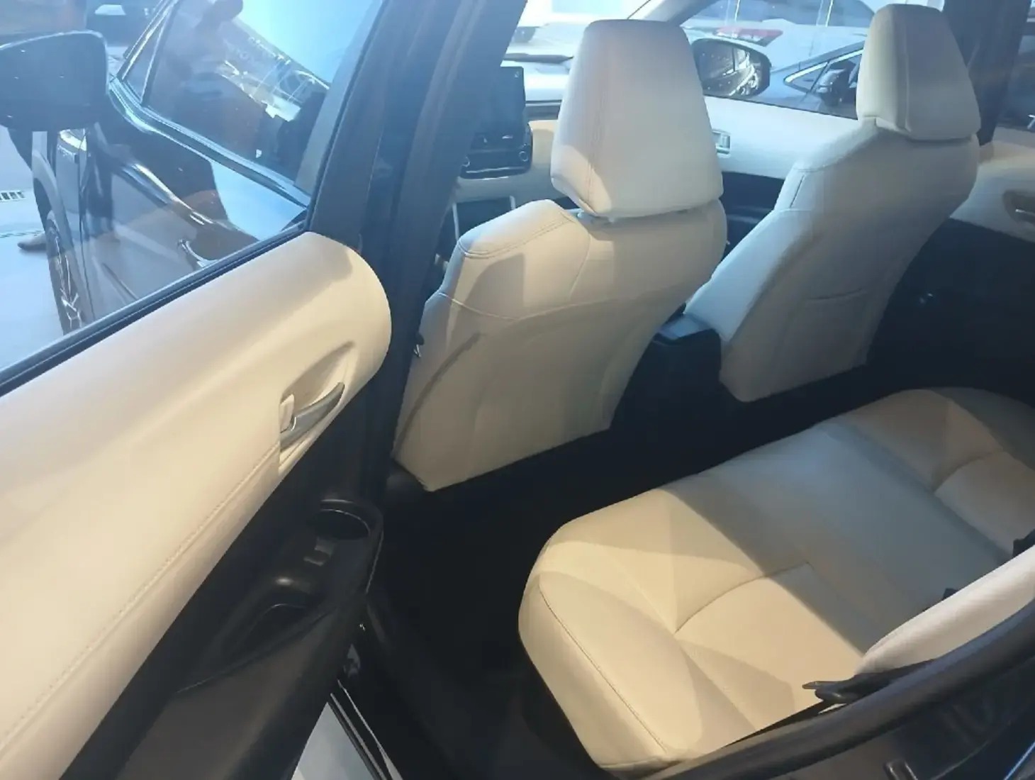 galeria Corolla Cross