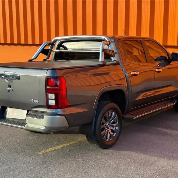 Mitsubishi TRITON 2.4 BITURBO DIESEL CD HPE-S 4X4 AUTOMÁTICO