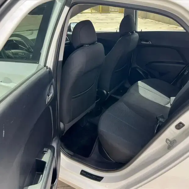 Hyundai HB20 1.6 COMFORT 16V FLEX 4P MANUAL