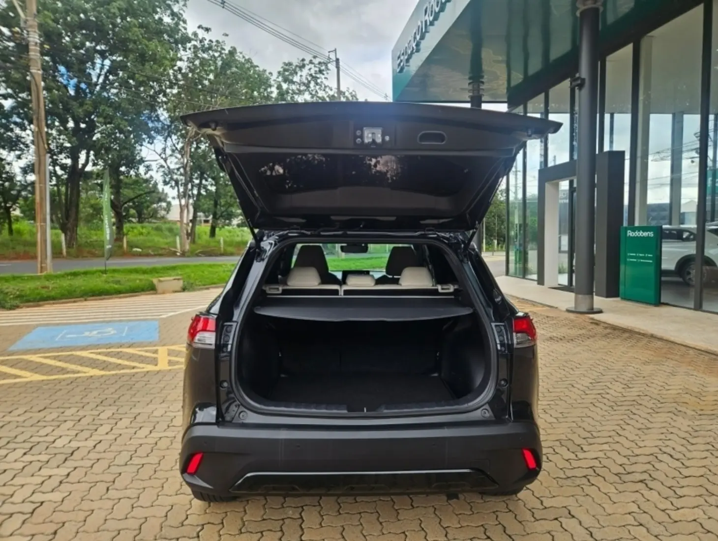 galeria COROLLA CROSS