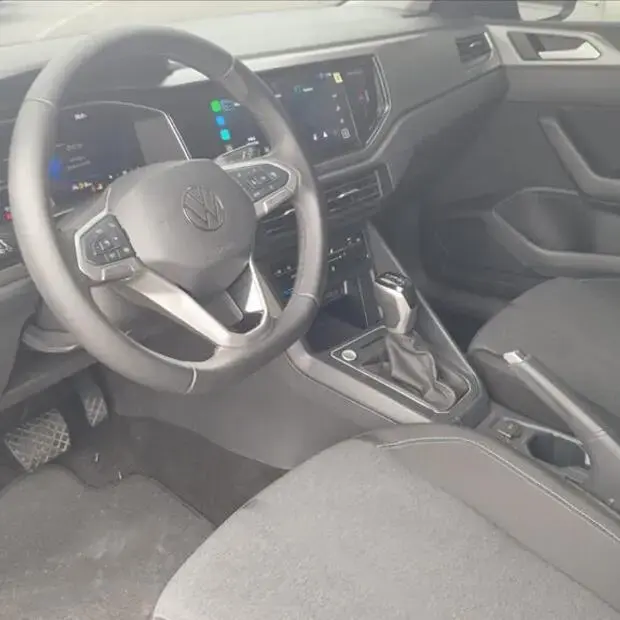 Volkswagen NIVUS 1.0 200 TSI TOTAL FLEX COMFORTLINE AUTOMÁTICO