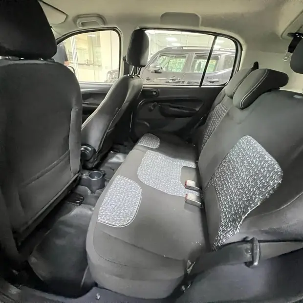 Fiat UNO 1.0 FIRE FLEX ATTRACTIVE MANUAL