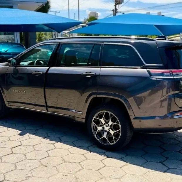 Jeep COMMANDER 2.0 TD380 TURBO DIESEL OVERLAND AT9