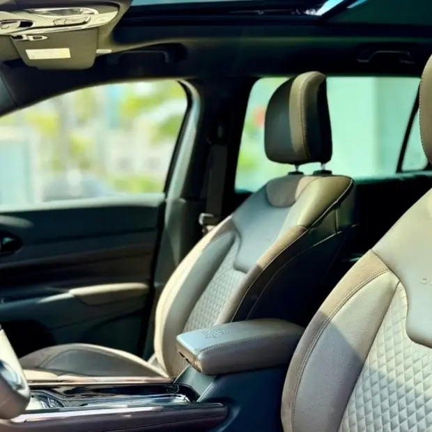 Jeep COMMANDER 2.0 TD380 TURBO DIESEL OVERLAND AT9