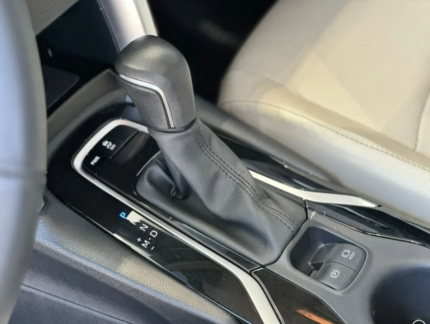 galeria COROLLA CROSS