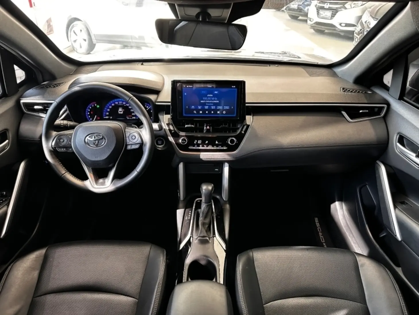 galeria COROLLA CROSS