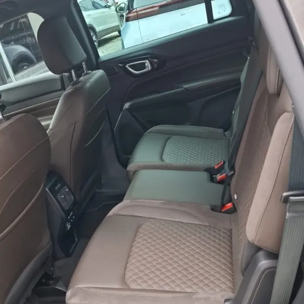 Jeep COMMANDER 2.0 HURRICANE 4 TURBO GASOLINA OVERLAND AT9