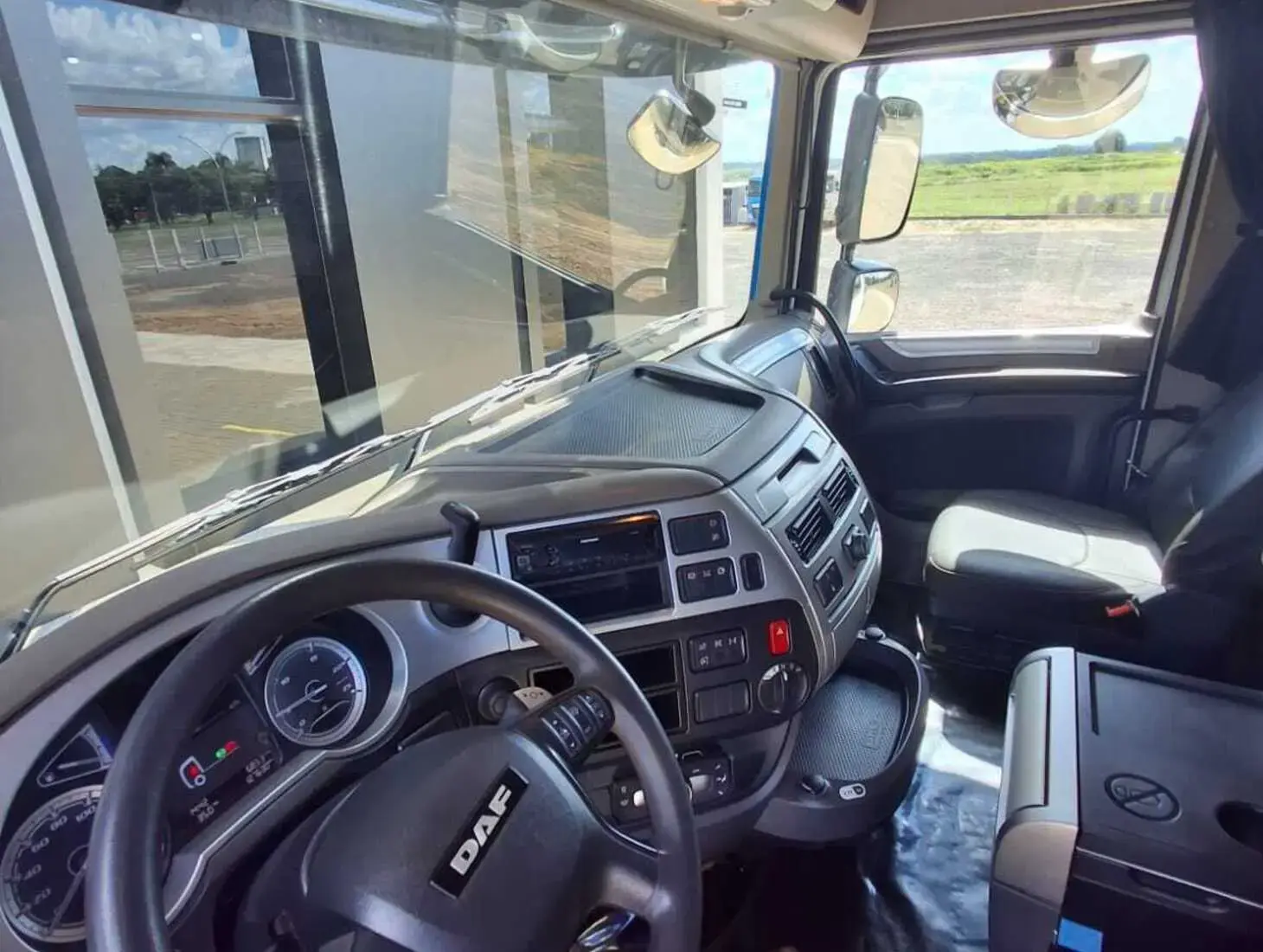 galeria DAF XF FTT 530 6X4 HR - OFF ROAD