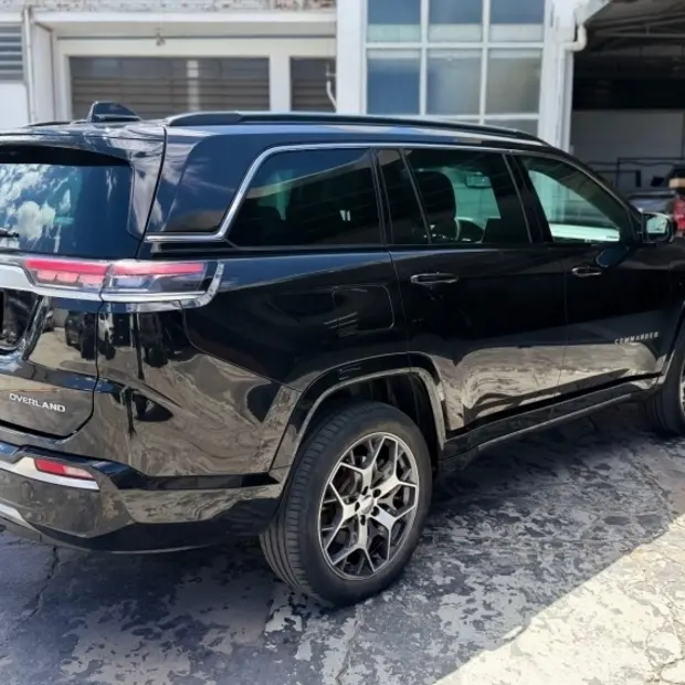 Jeep COMMANDER 2.0 TD380 TURBO DIESEL OVERLAND AT9