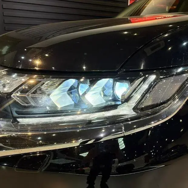 Mitsubishi OUTLANDER 3.0 MIVEC V6 GASOLINA HPE-S AWD AUTOMÁTICO