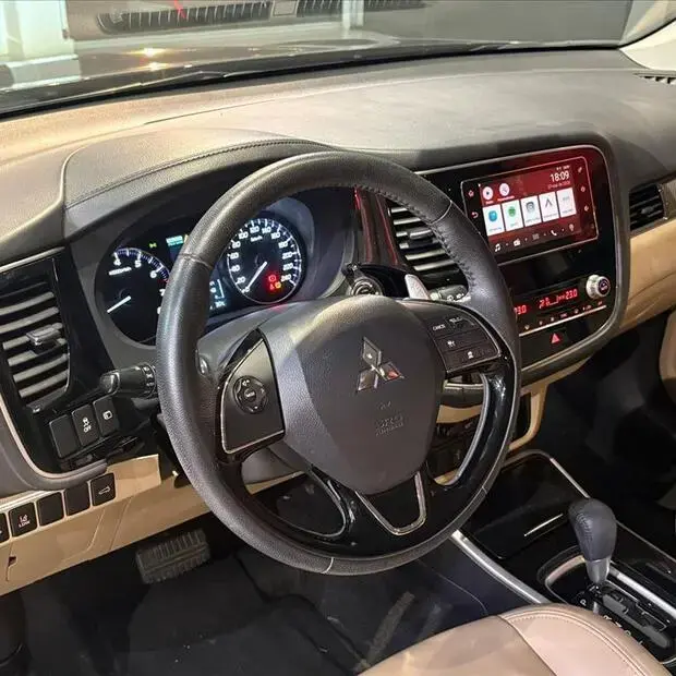 Mitsubishi OUTLANDER 3.0 MIVEC V6 GASOLINA HPE-S AWD AUTOMÁTICO