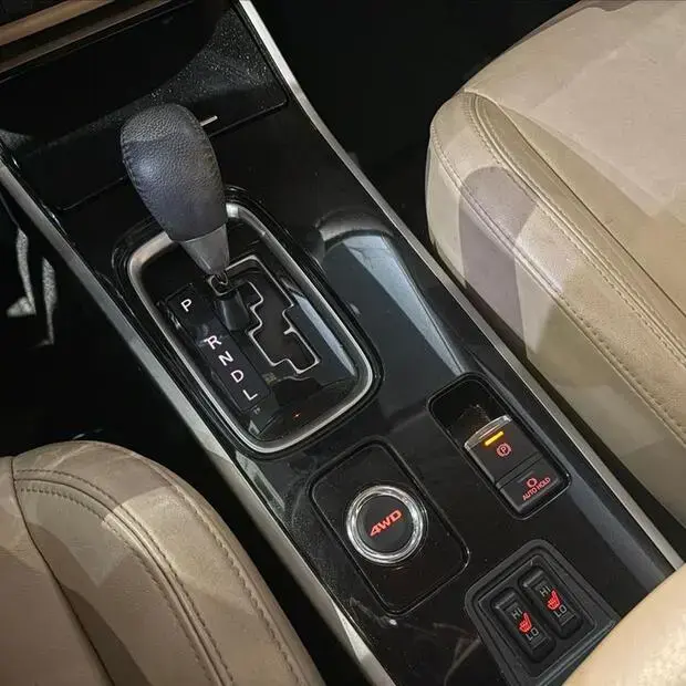 Mitsubishi OUTLANDER 3.0 MIVEC V6 GASOLINA HPE-S AWD AUTOMÁTICO