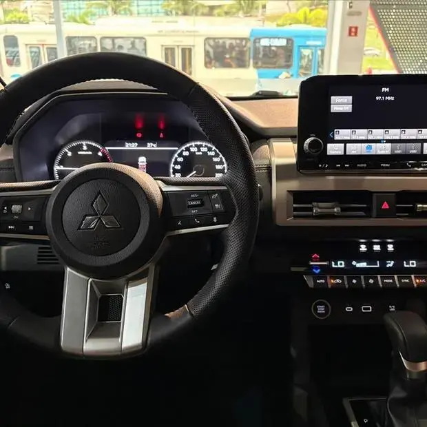 Mitsubishi TRITON 2.4 BITURBO DIESEL CD HPE-S 4X4 AUTOMÁTICO