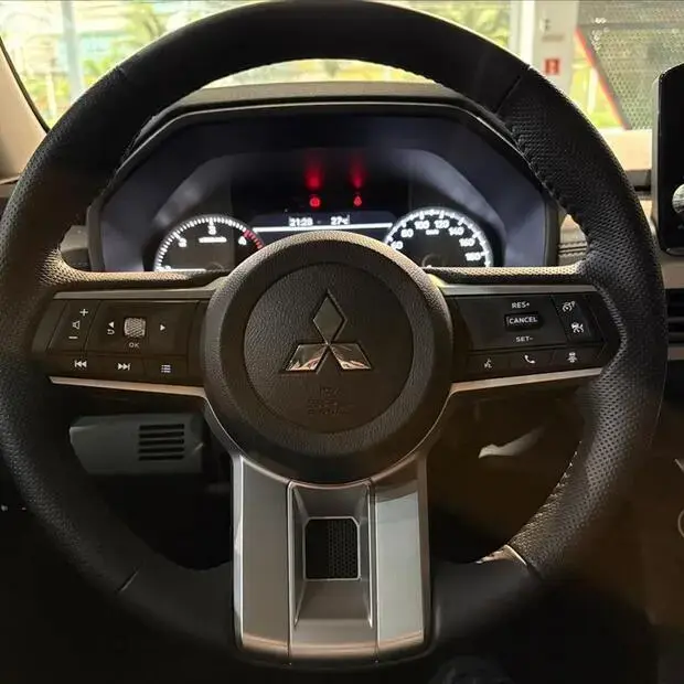 Mitsubishi TRITON 2.4 BITURBO DIESEL CD HPE-S 4X4 AUTOMÁTICO