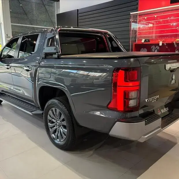 Mitsubishi TRITON 2.4 BITURBO DIESEL CD HPE-S 4X4 AUTOMÁTICO