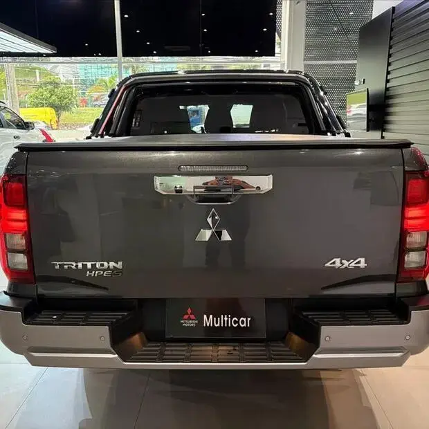 Mitsubishi TRITON 2.4 BITURBO DIESEL CD HPE-S 4X4 AUTOMÁTICO