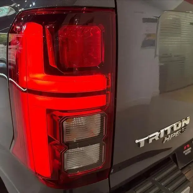 Mitsubishi TRITON 2.4 BITURBO DIESEL CD HPE-S 4X4 AUTOMÁTICO