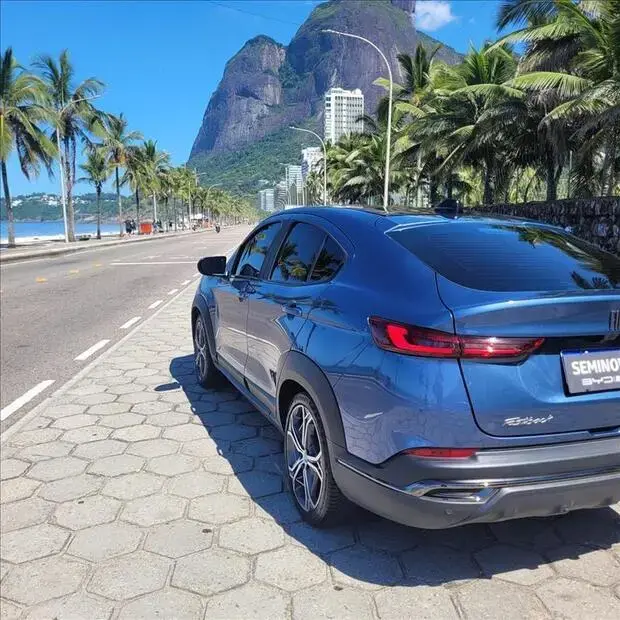 Fiat FASTBACK 1.0 TURBO 200 HYBRID IMPETUS CVT