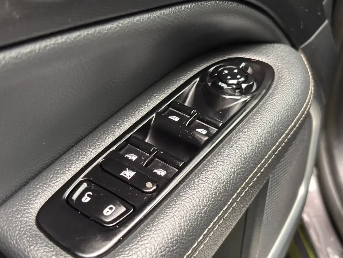 galeria TORO VOLCANO 2.0 4X4