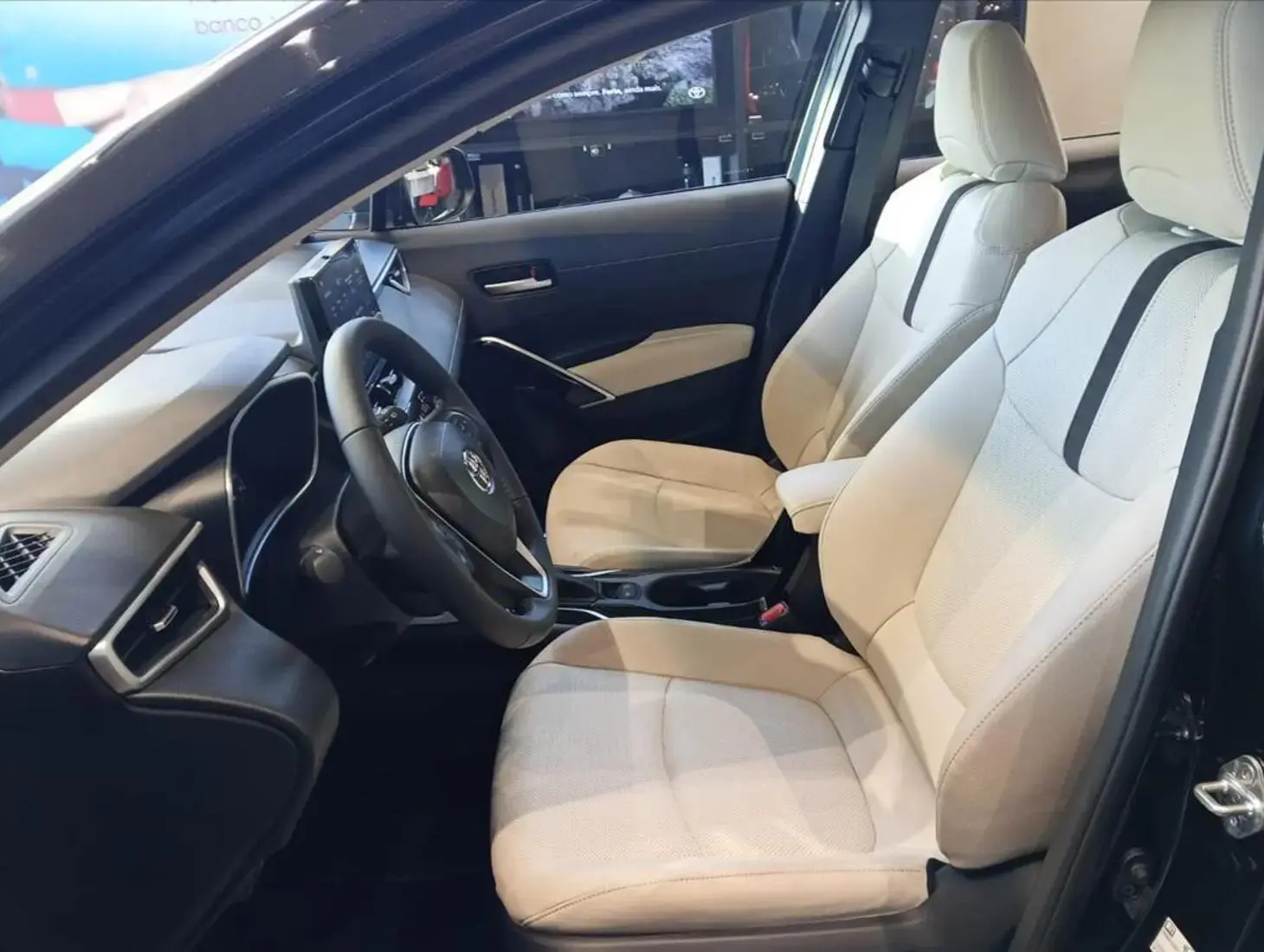 galeria COROLLA CROSS