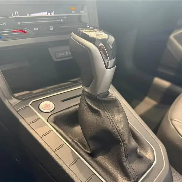 Volkswagen POLO 1.0 170 TSI HIGHLINE AUTOMÁTICO