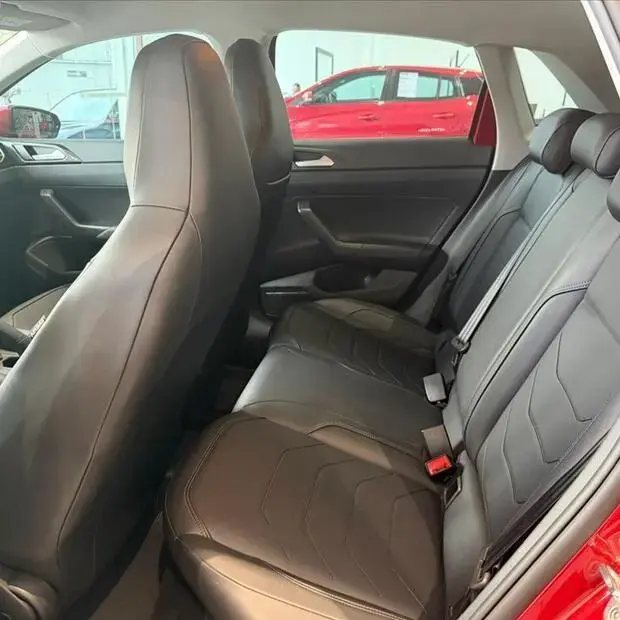 Volkswagen POLO 1.0 170 TSI HIGHLINE AUTOMÁTICO