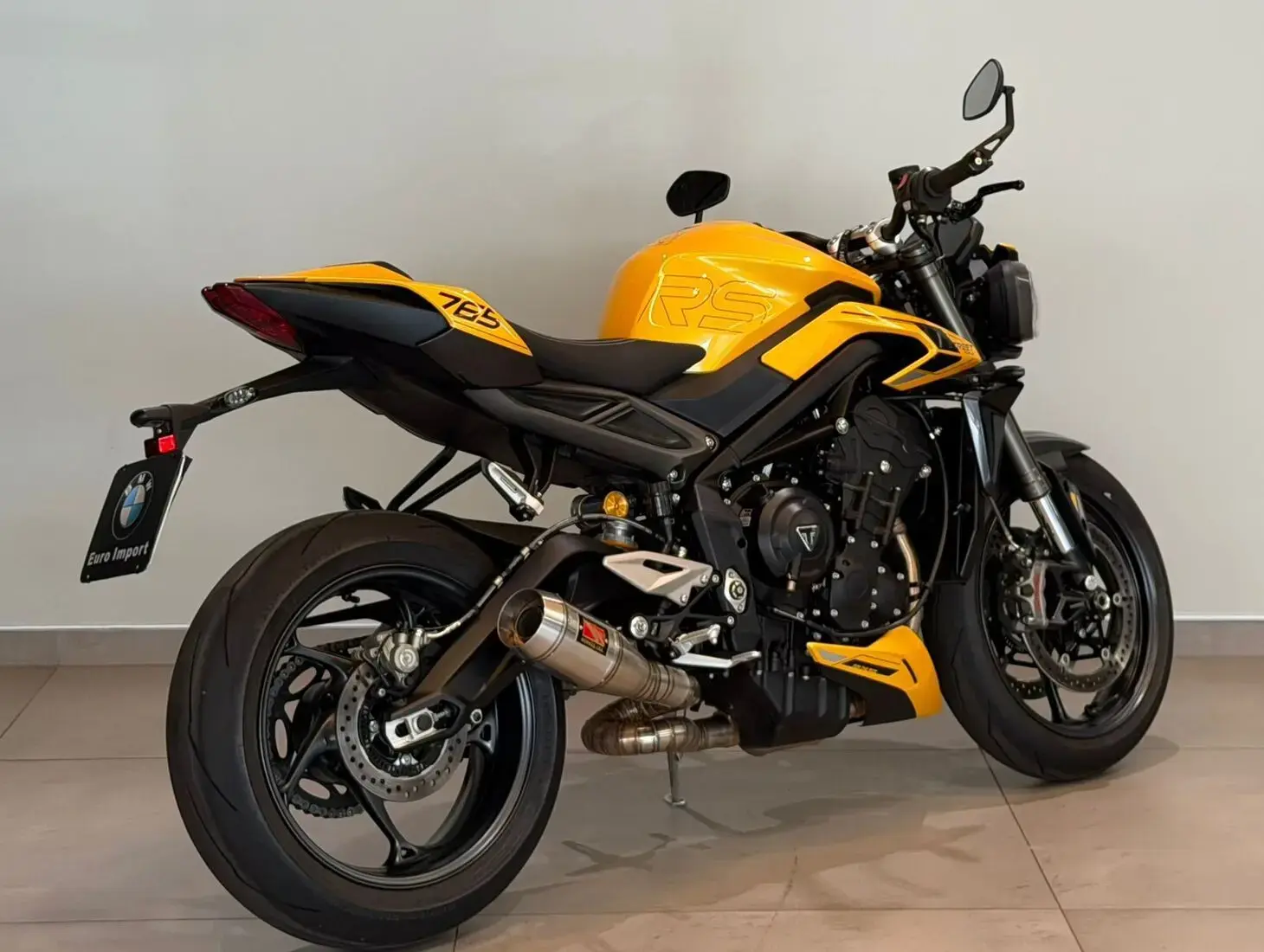 galeria Street Triple 765