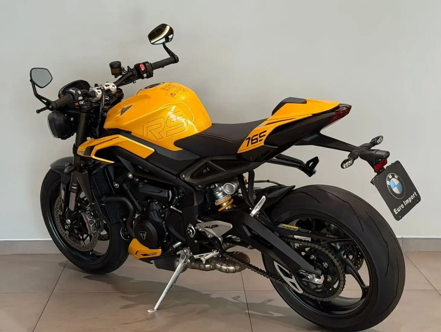 galeria Street Triple 765