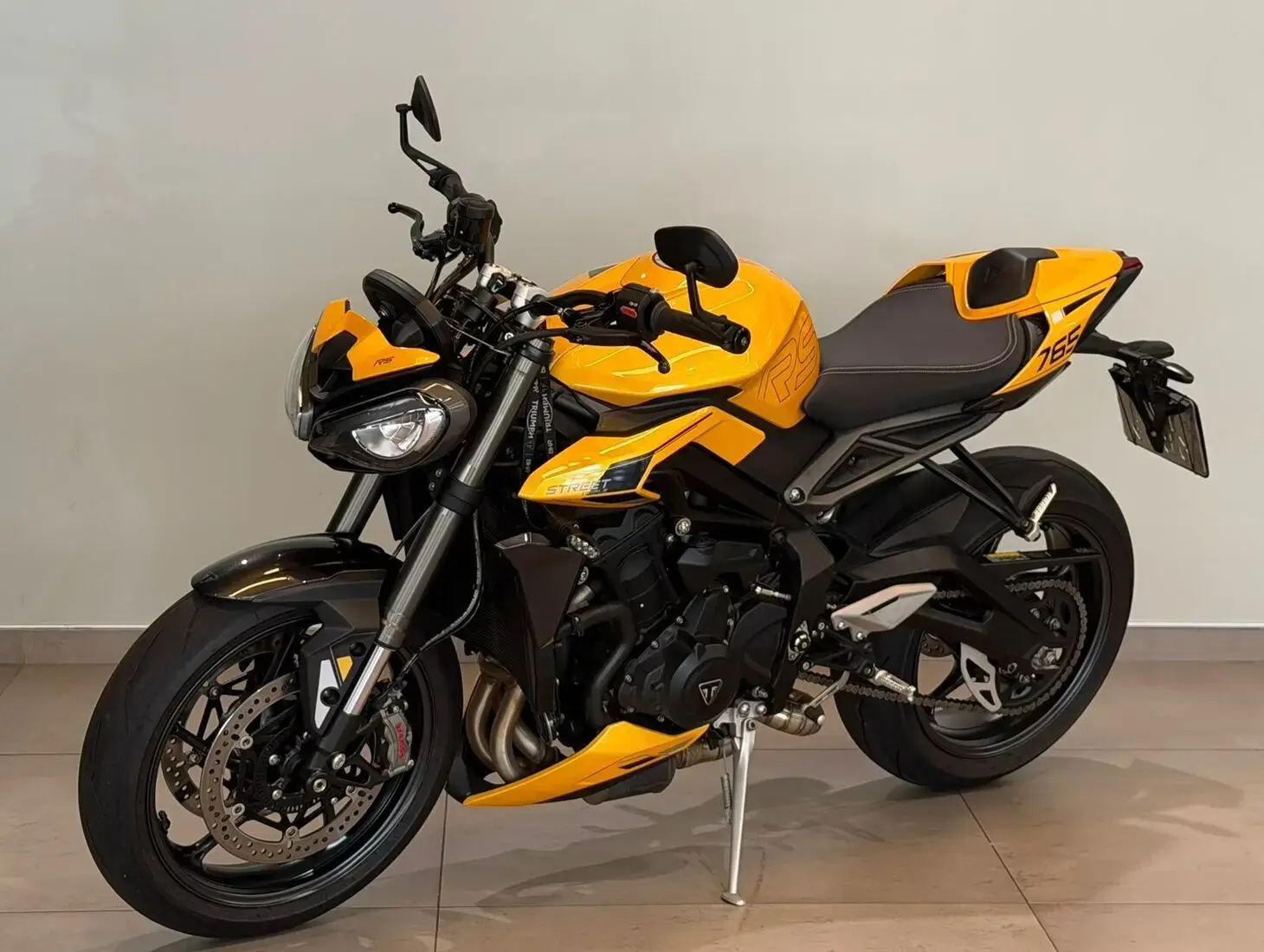 galeria Street Triple 765