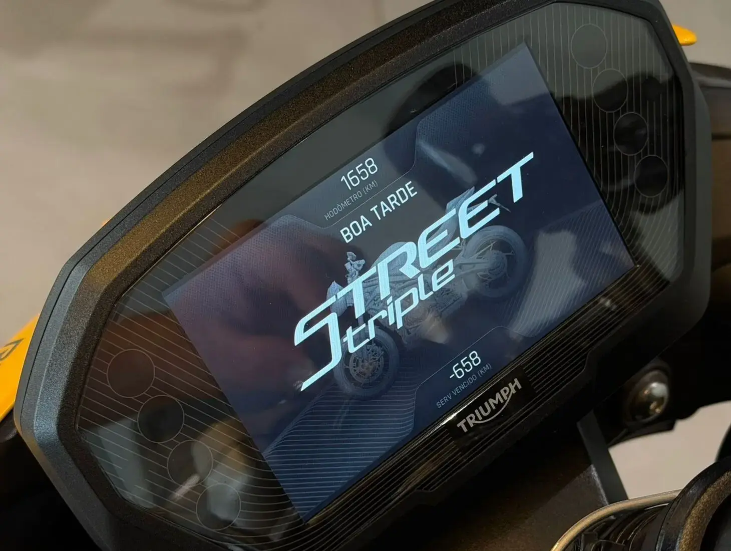 galeria Street Triple 765