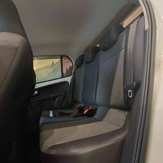 Volkswagen UP 1.0 MPI HIGH UP 12V FLEX 4P AUTOMATIZADO