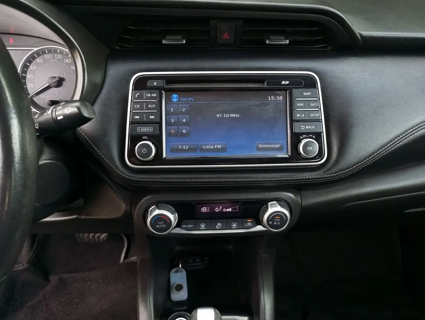 galeria KICKS SL 1.6 16V FlexStar 5p Aut.