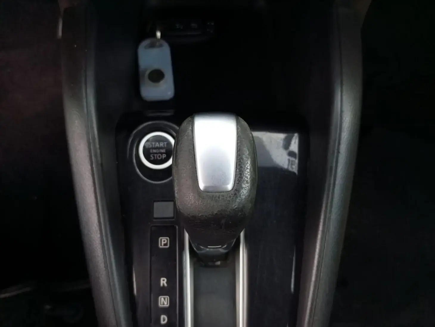 galeria KICKS SL 1.6 16V FlexStar 5p Aut.