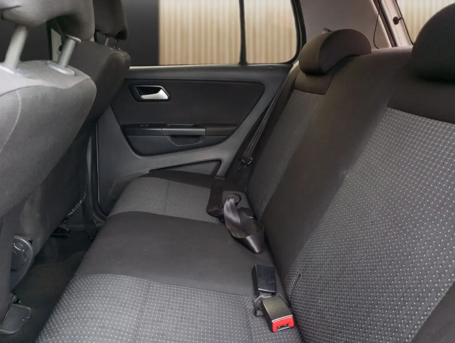 galeria Fox Connect 1.6 Flex 8V 5p