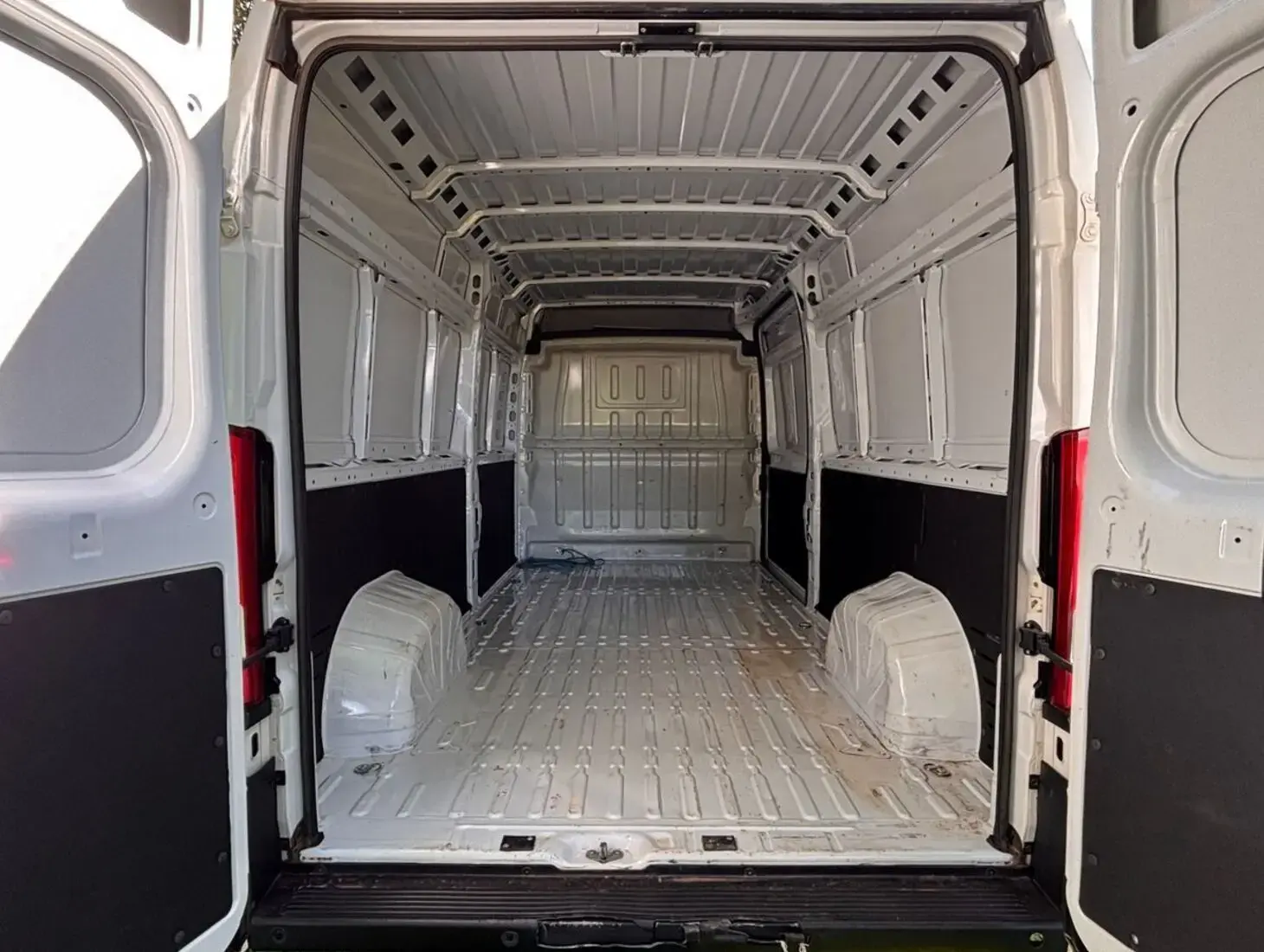 galeria DUCATO MAXICARGO 2.2