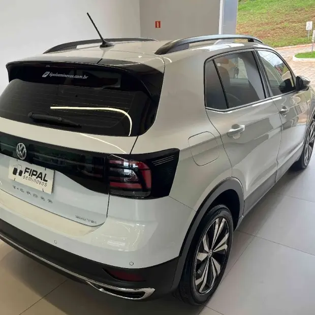 Volkswagen T-CROSS 1.0 200 TSI TOTAL FLEX COMFORTLINE AUTOMÁTICO