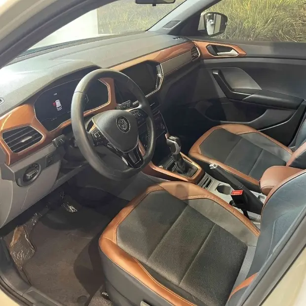 Volkswagen T-CROSS 1.0 200 TSI TOTAL FLEX COMFORTLINE AUTOMÁTICO