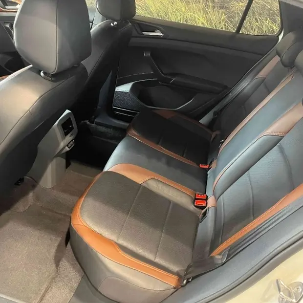 Volkswagen T-CROSS 1.0 200 TSI TOTAL FLEX COMFORTLINE AUTOMÁTICO