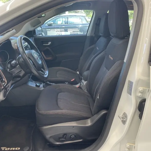 Fiat TORO 2.0 16V TURBO DIESEL VOLCANO 4WD AT9