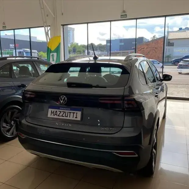 Volkswagen NIVUS 1.0 200 TSI TOTAL FLEX HIGHLINE AUTOMÁTICO
