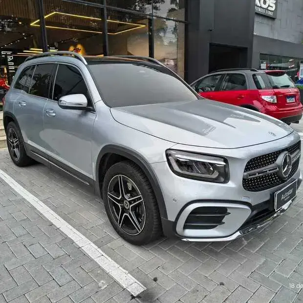 Mercedes Benz GLB 220 4M AMG Line